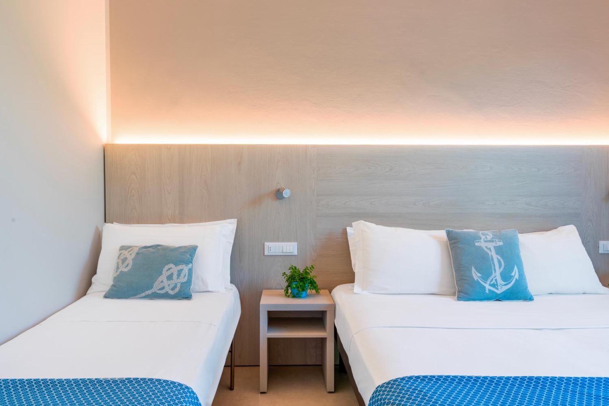 Hotel Altamarea Misano Adriatico Exterior photo